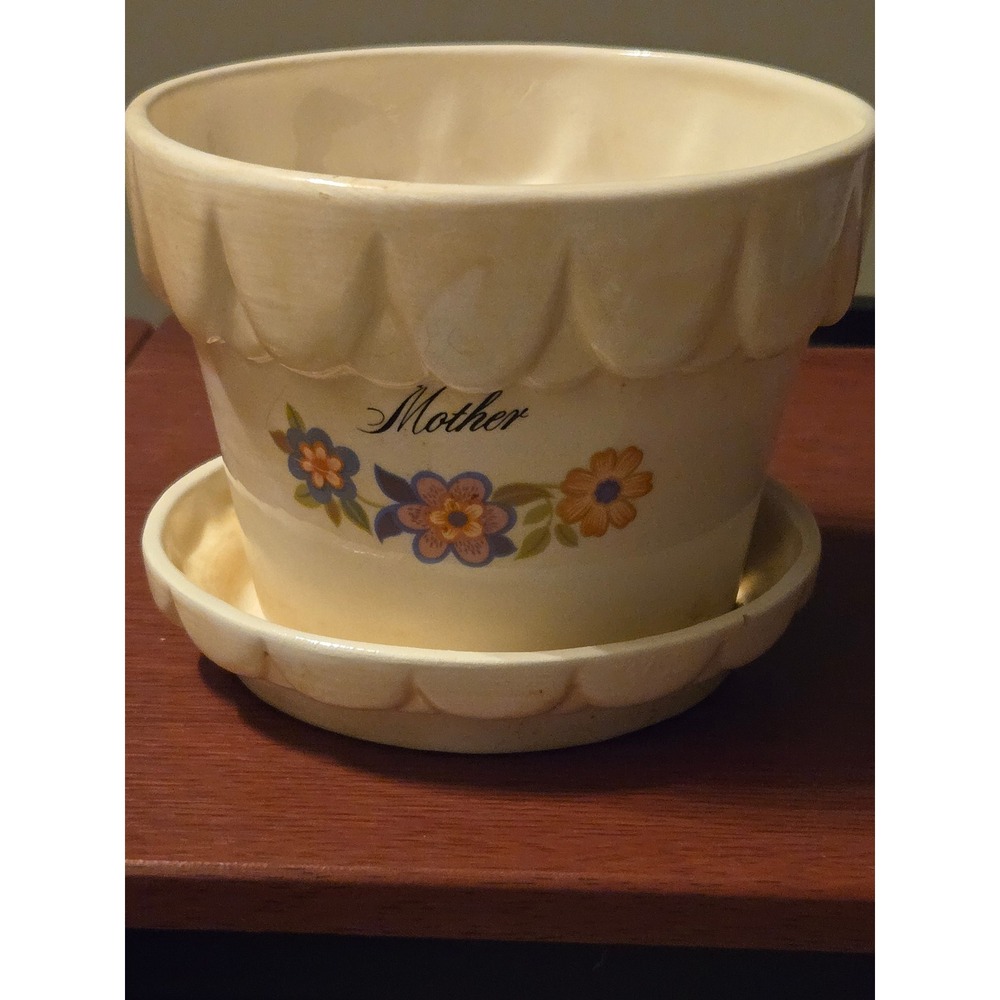 Vintage Mother Floral Ceramic Planter with Scalloped Rim and Saucer Cream